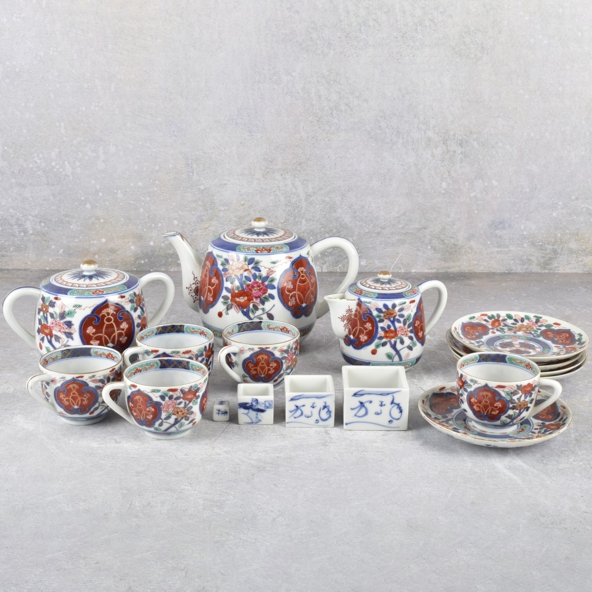 Fuki Choshun Nisho Tea Service & Sake Game