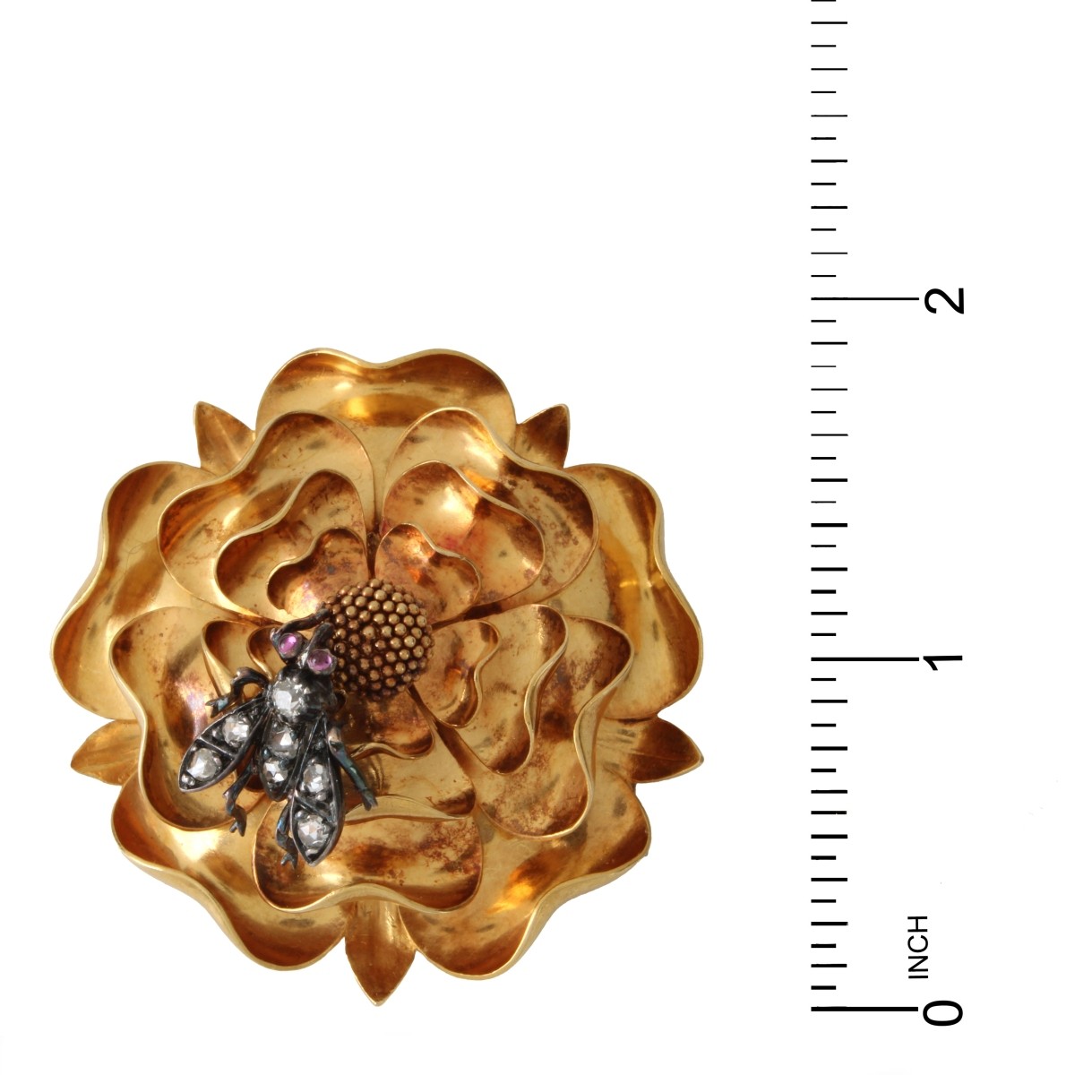 18K Flower Pin with Fly
