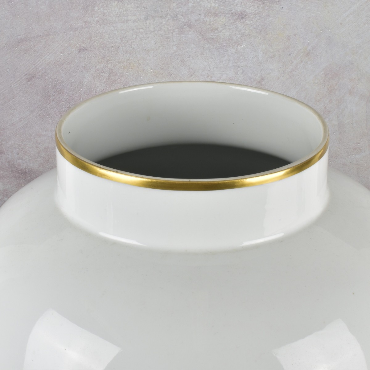 Large Herend Hungary Porcelain Urn