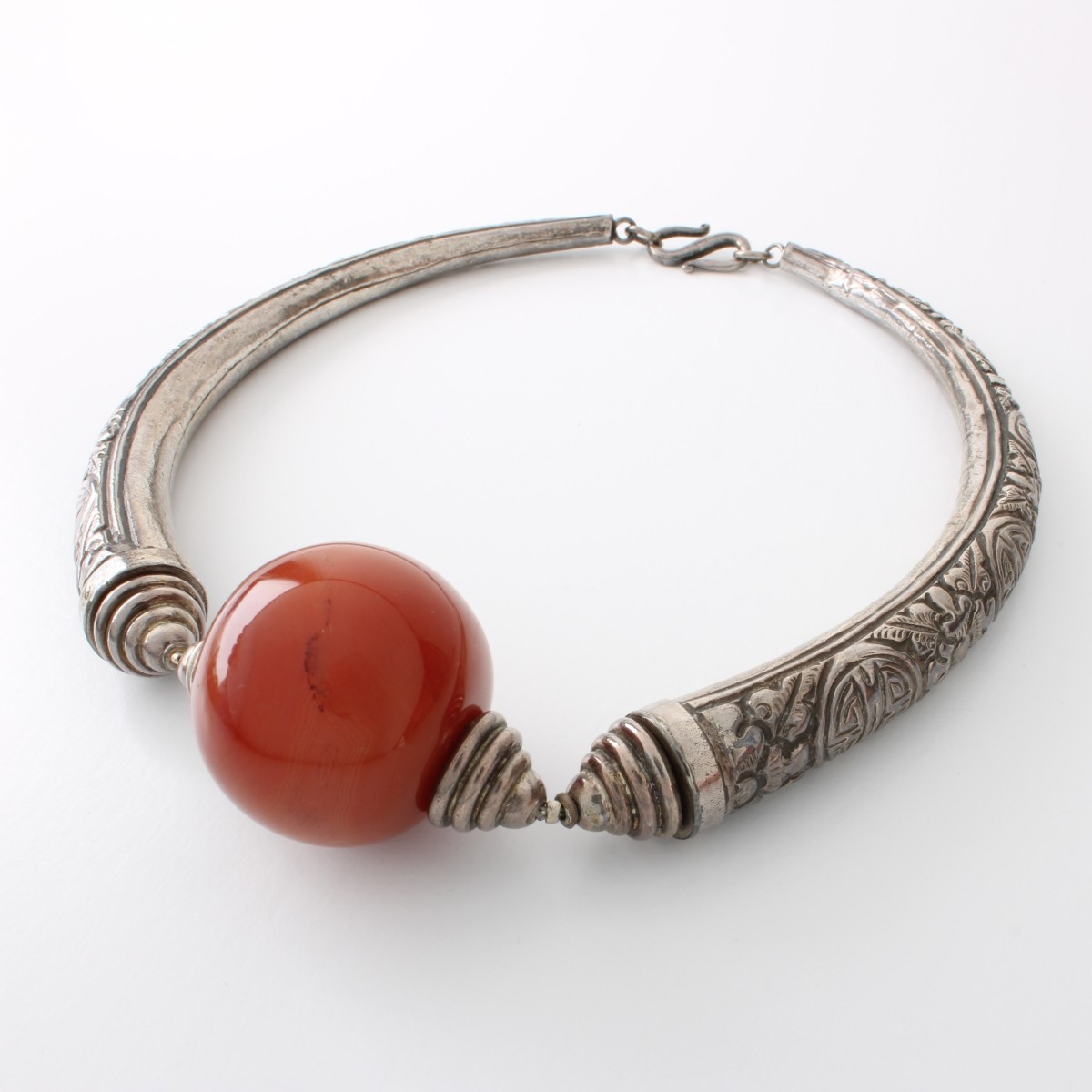 Agate and Silver Necklace