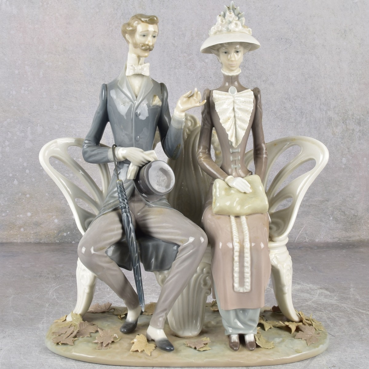 Lladro Spain Gloss Porcelain Sculpture