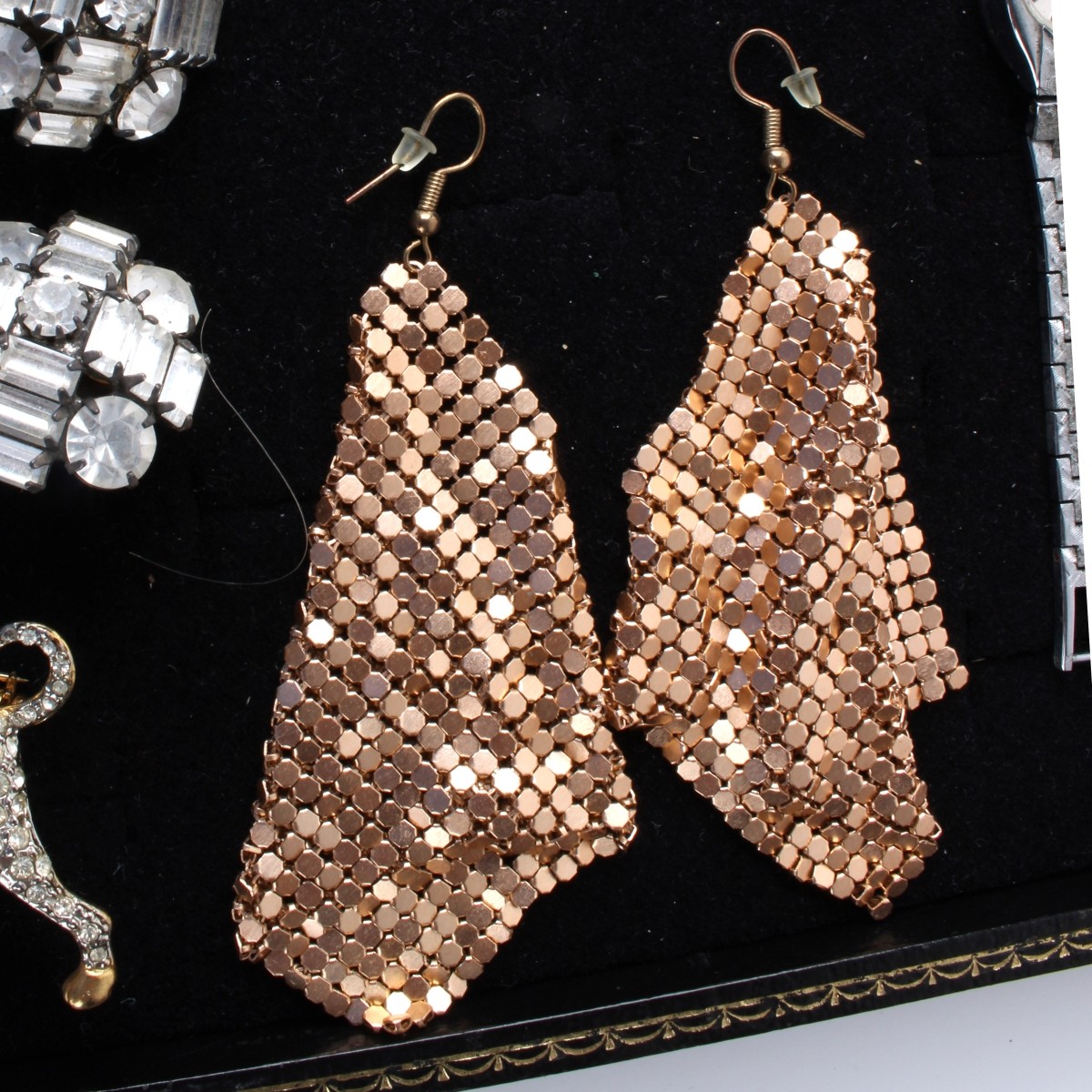 Lot of Fashion Jewelry