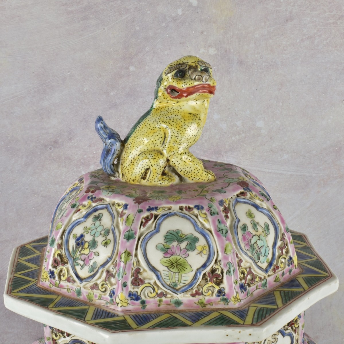 Chinese Rose Medallion Temple Jar