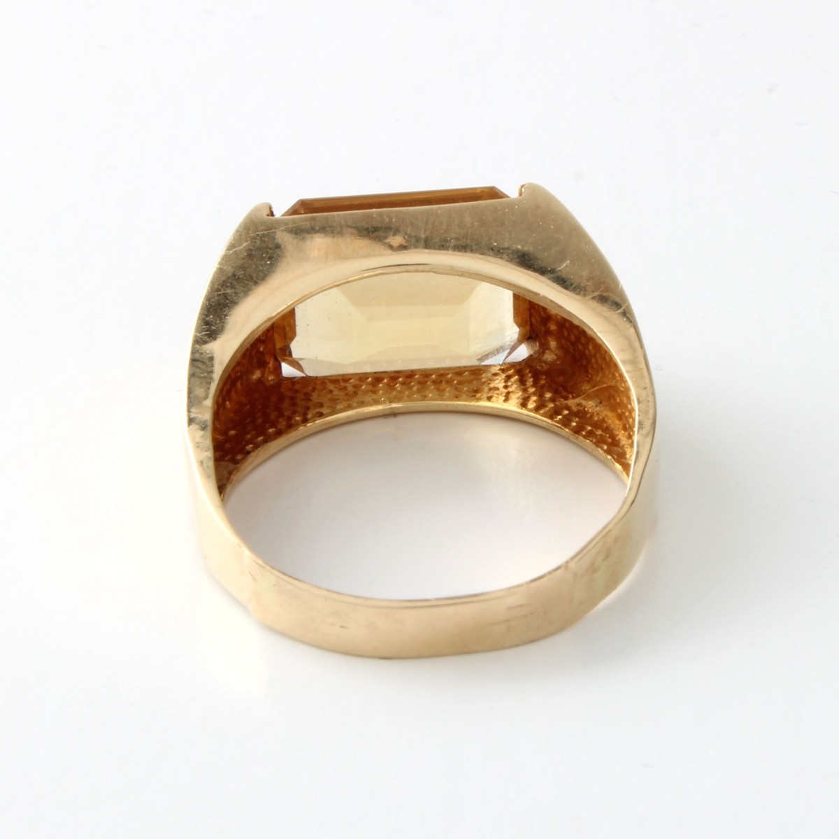 Citrine and 14 Karat Yellow Gold Ring