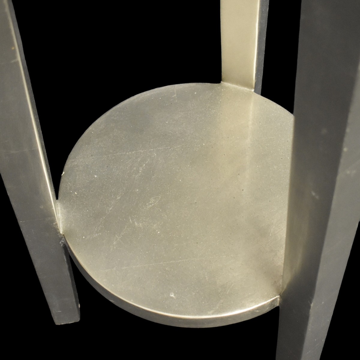 Silver Leaf Pedestal