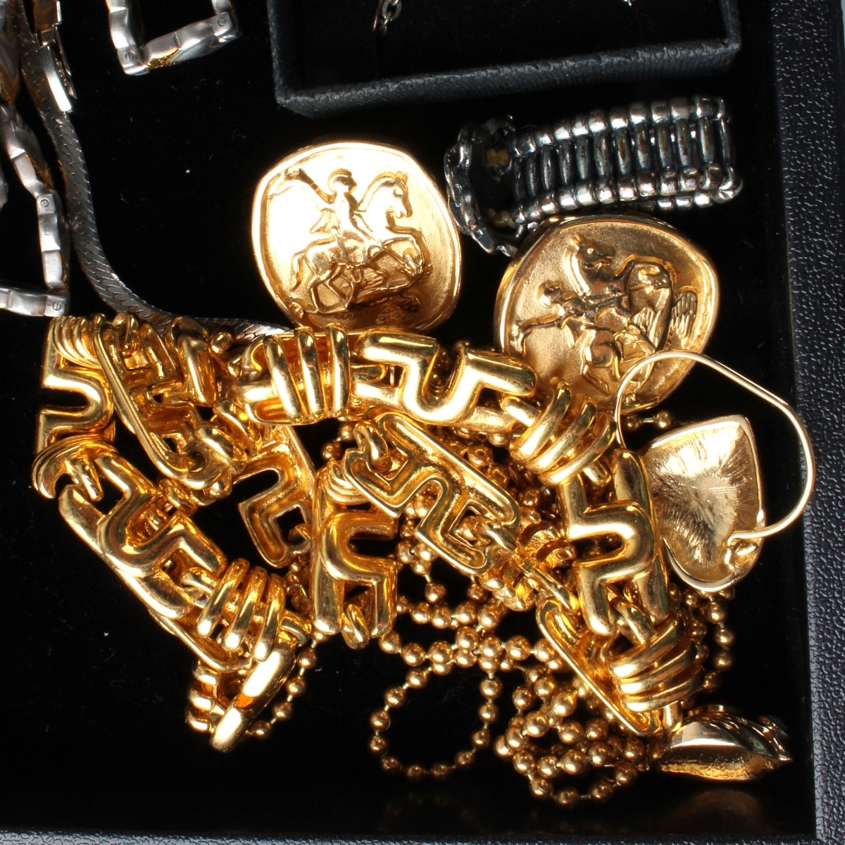 Tray Lot of Fashion Jewelry