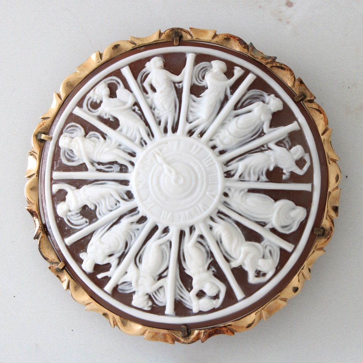 G. Noto Cameo and 14K Pendant / Brooch