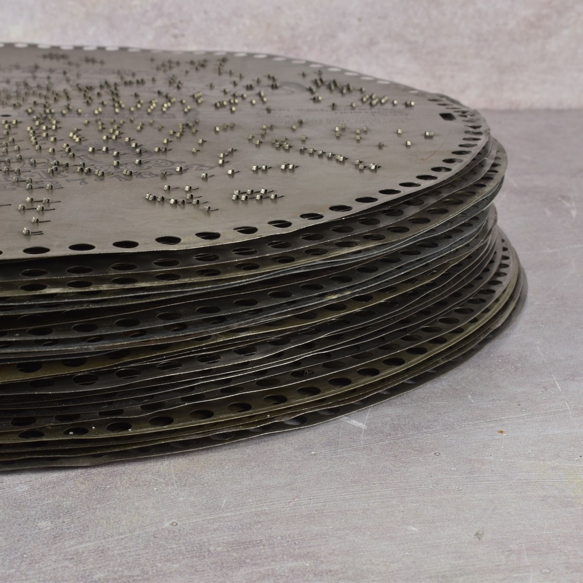 Regina 15-1/2" Metal Disks