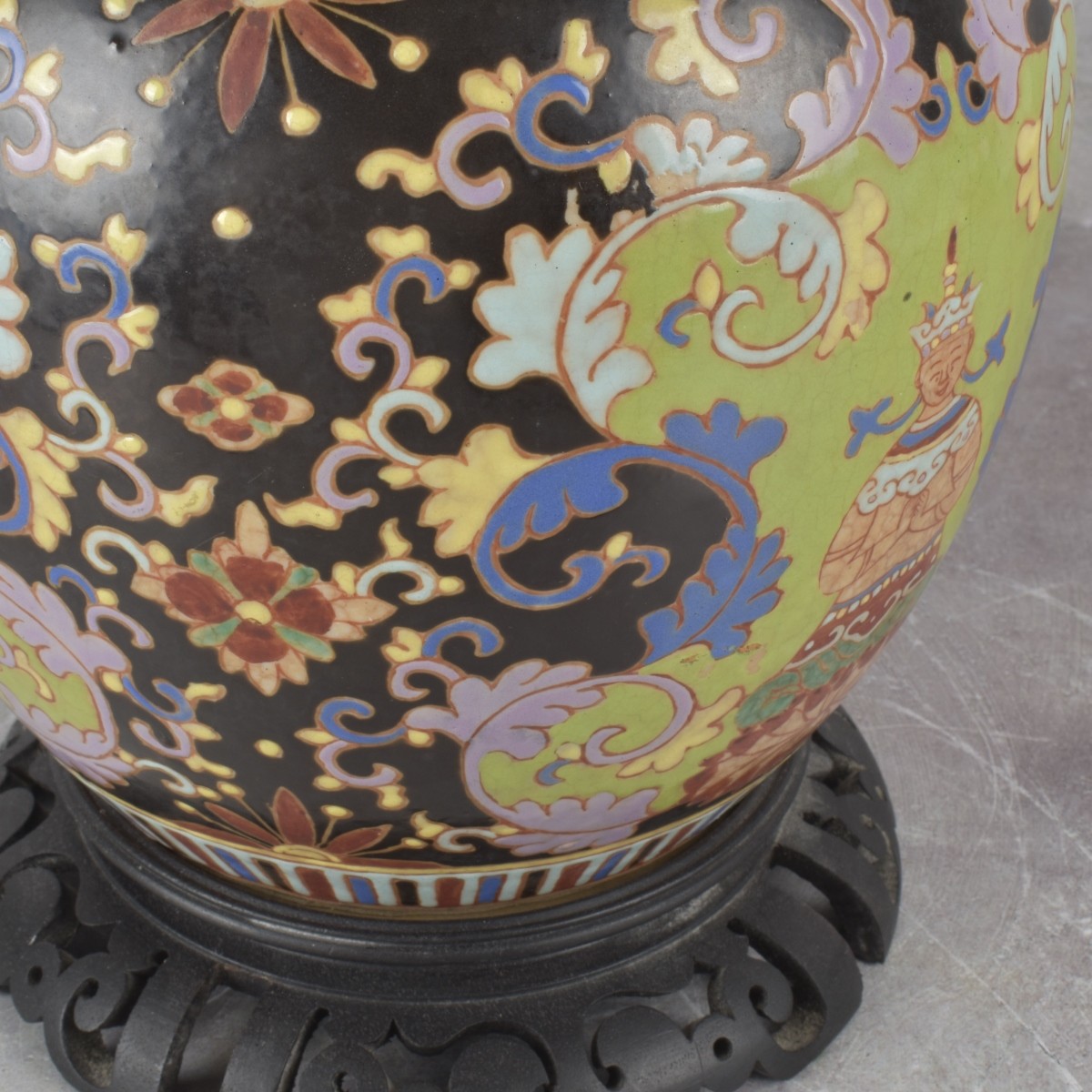Chinese Vintage Ceramic Lamp