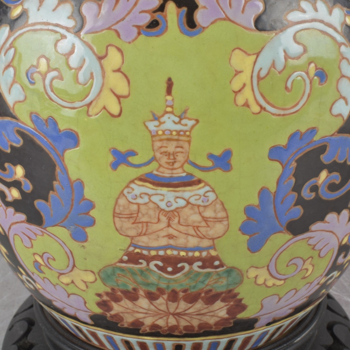 Chinese Vintage Ceramic Lamp