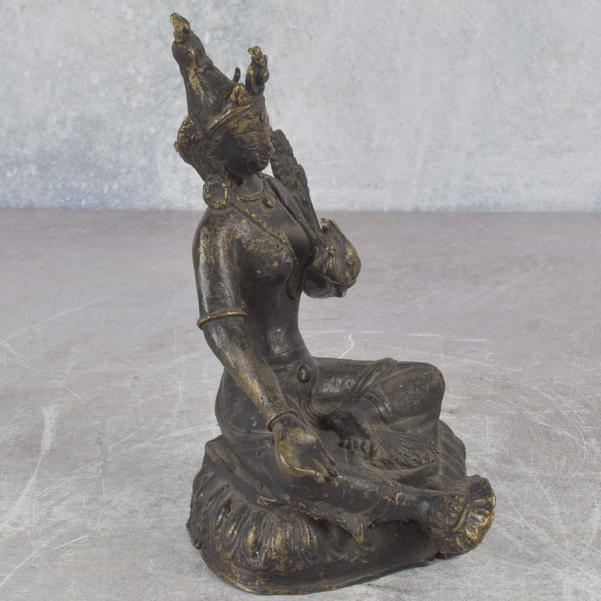 Antique Bronze Sculpture of a Buddha