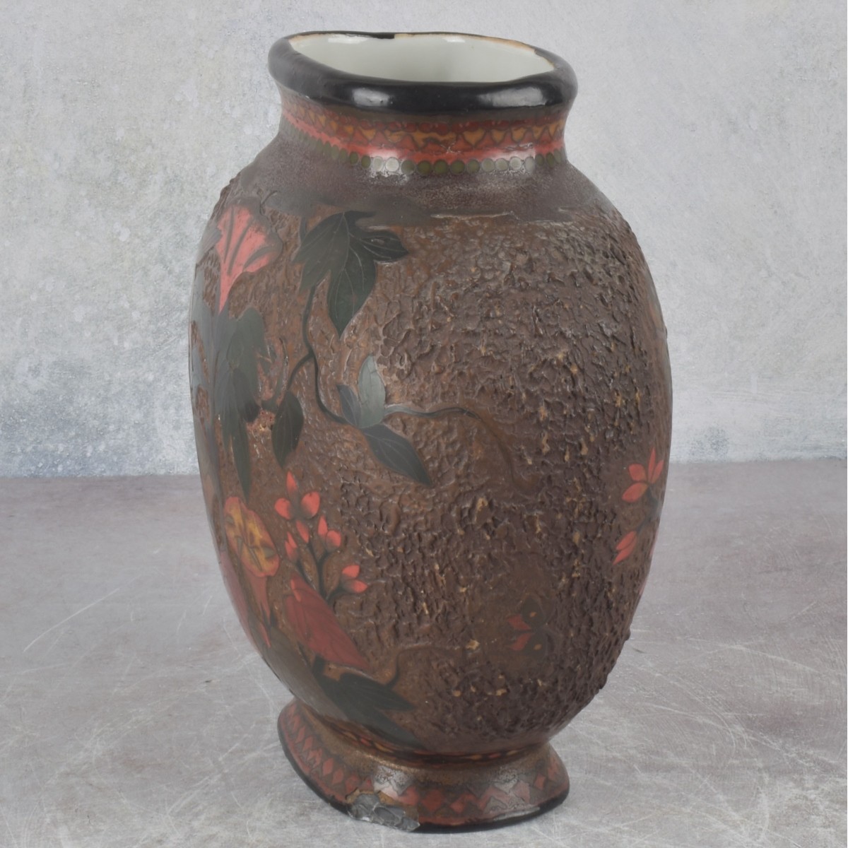 Vintage Japanese Totai Vase