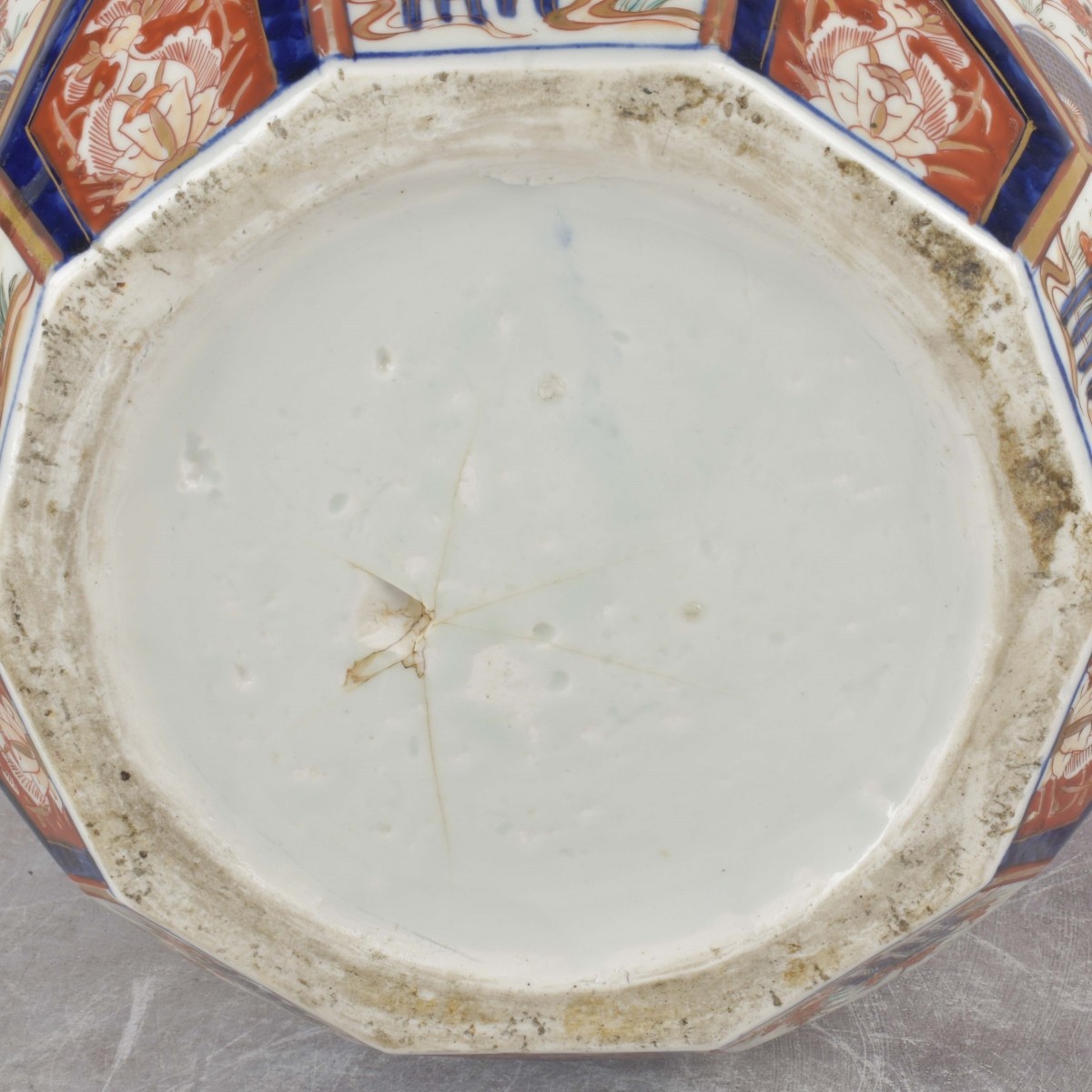 Circa 1900 Japanese Imari Tureen