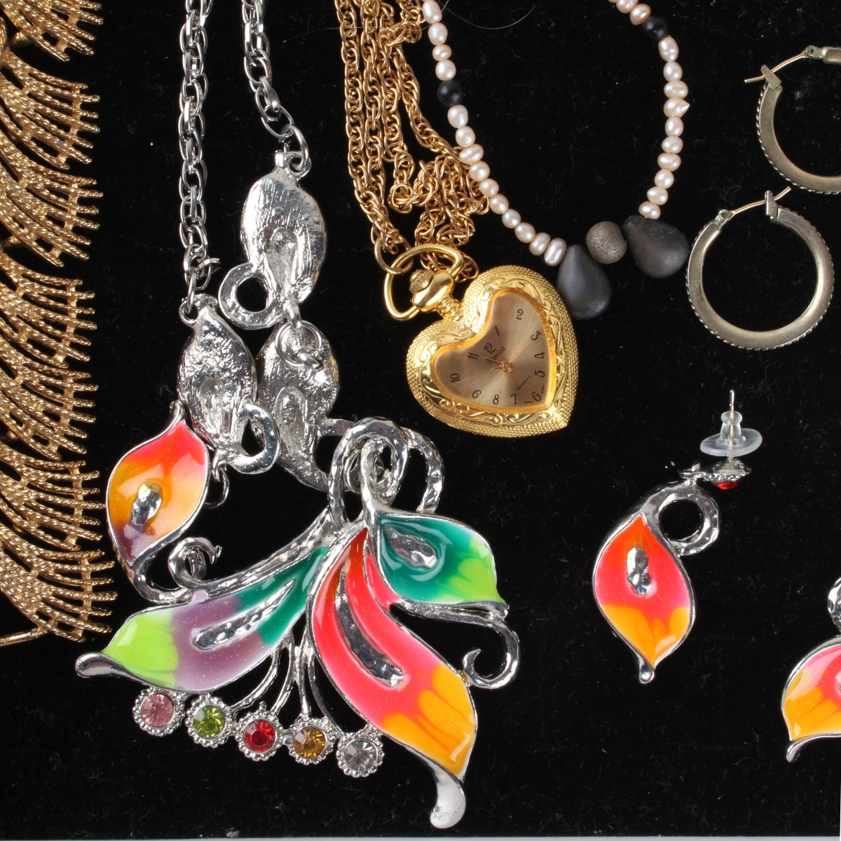 Lot of Fashion Jewelry