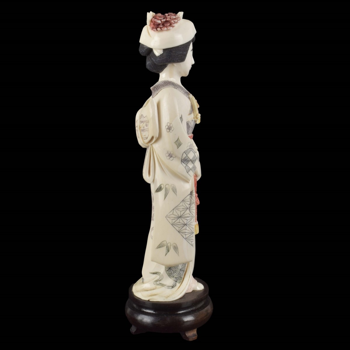 Carved Japanese Geisha