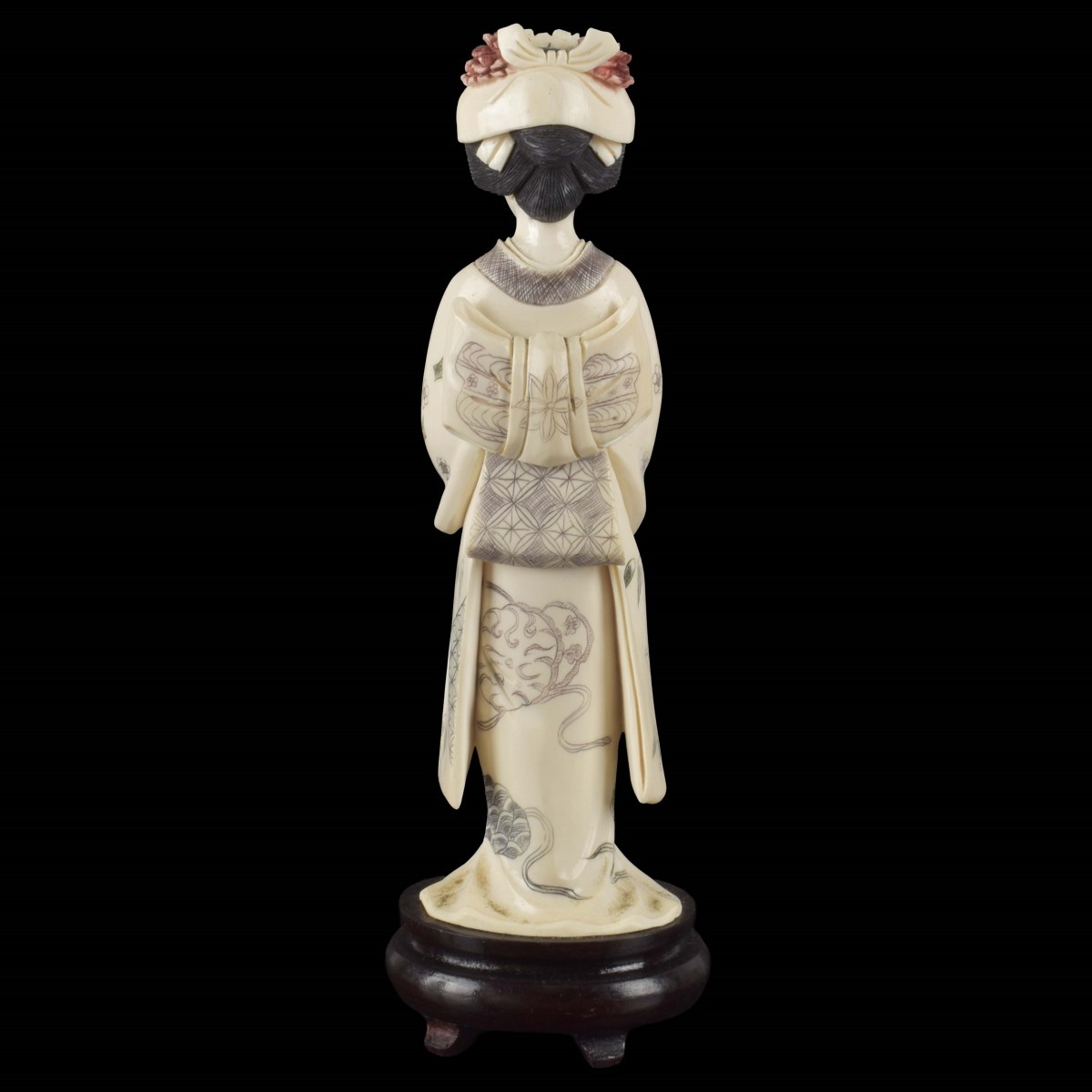 Carved Japanese Geisha