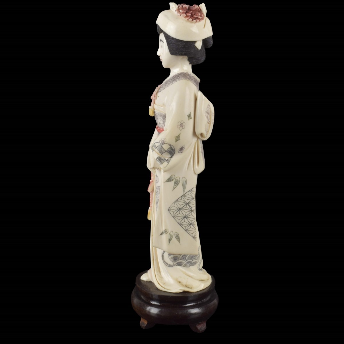 Carved Japanese Geisha