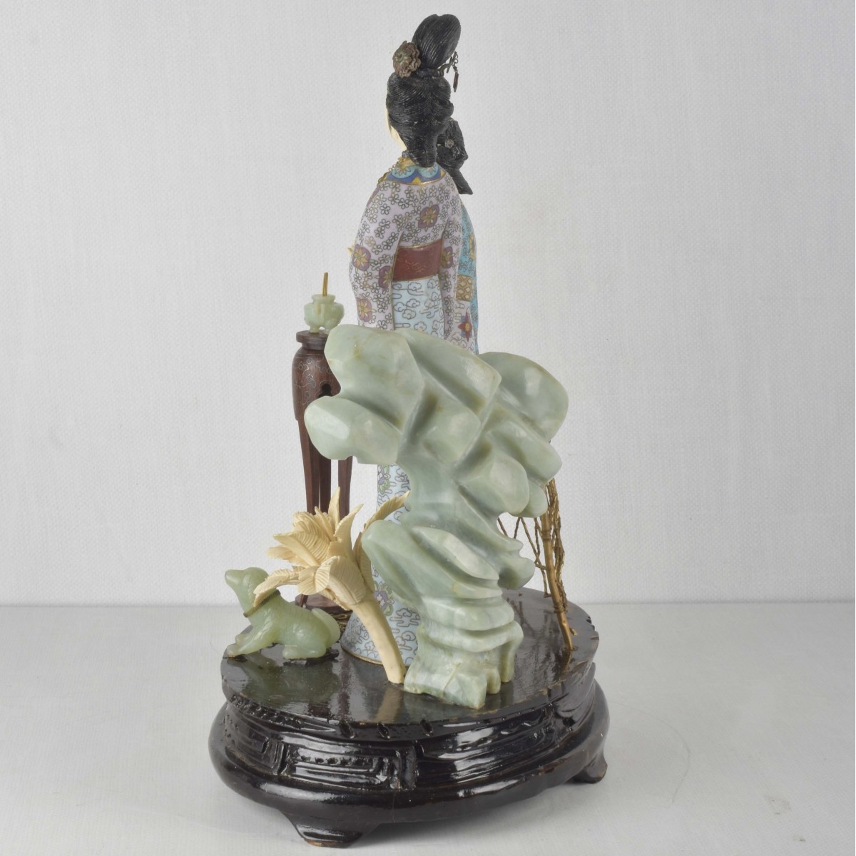 Vintage Chinese Figural Group