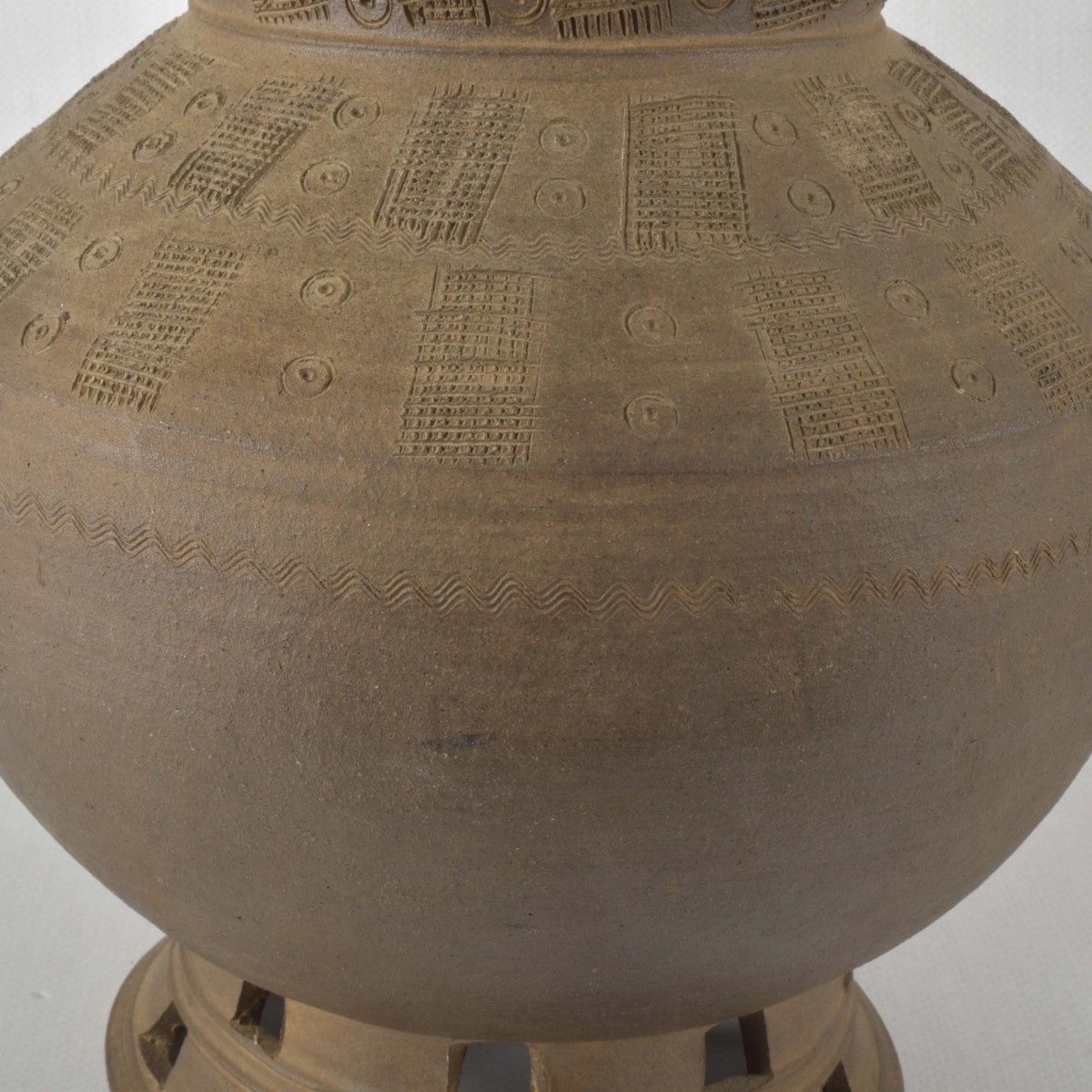 Korean Ash Glazed Pottery Urn