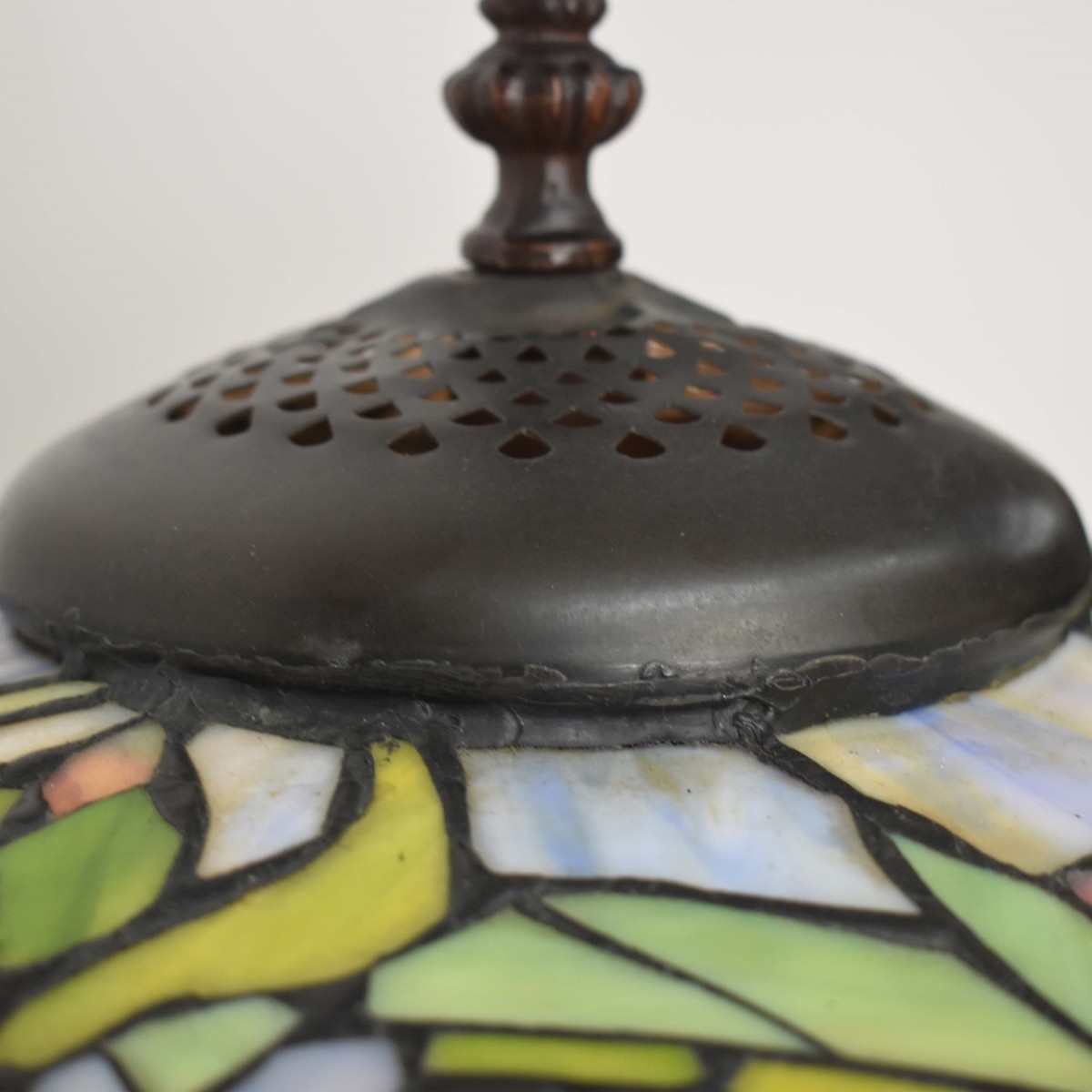 Tiffany-style Stained Glass Floor Lamp