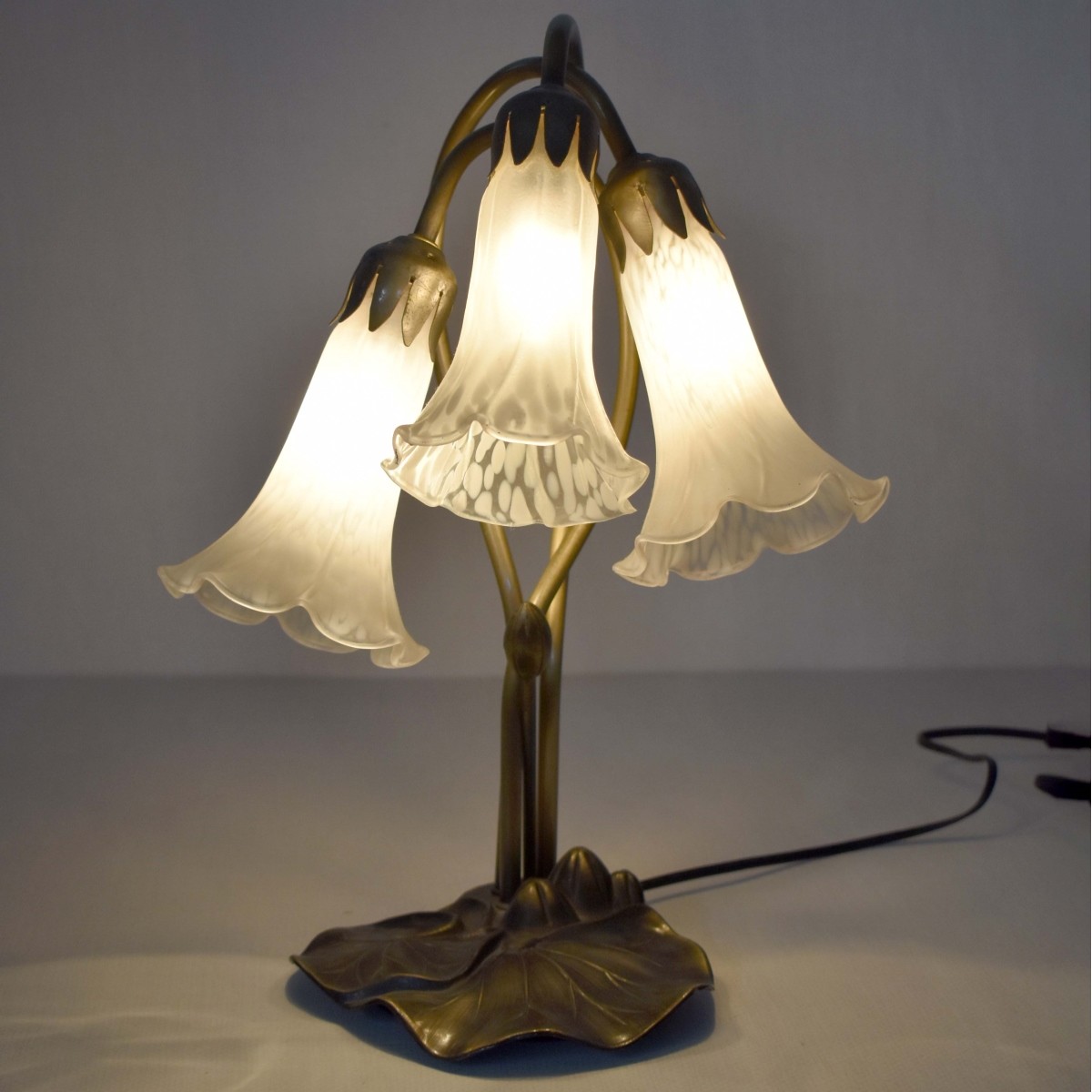 Tiffany Style Lily Pad Lamp