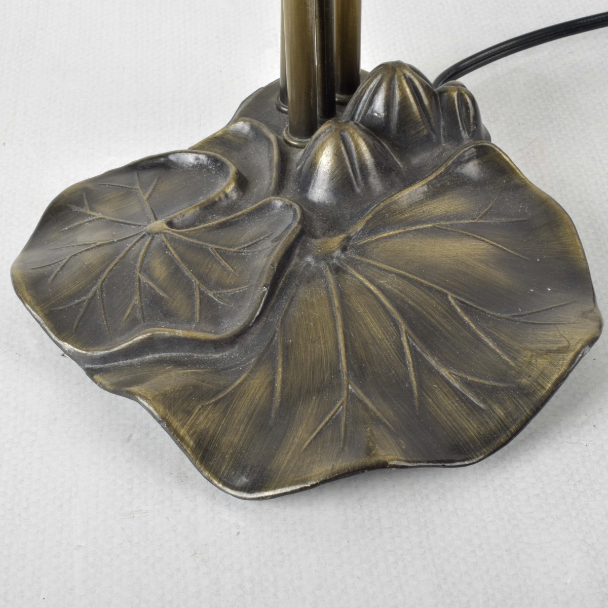 Tiffany Style Lily Pad Lamp