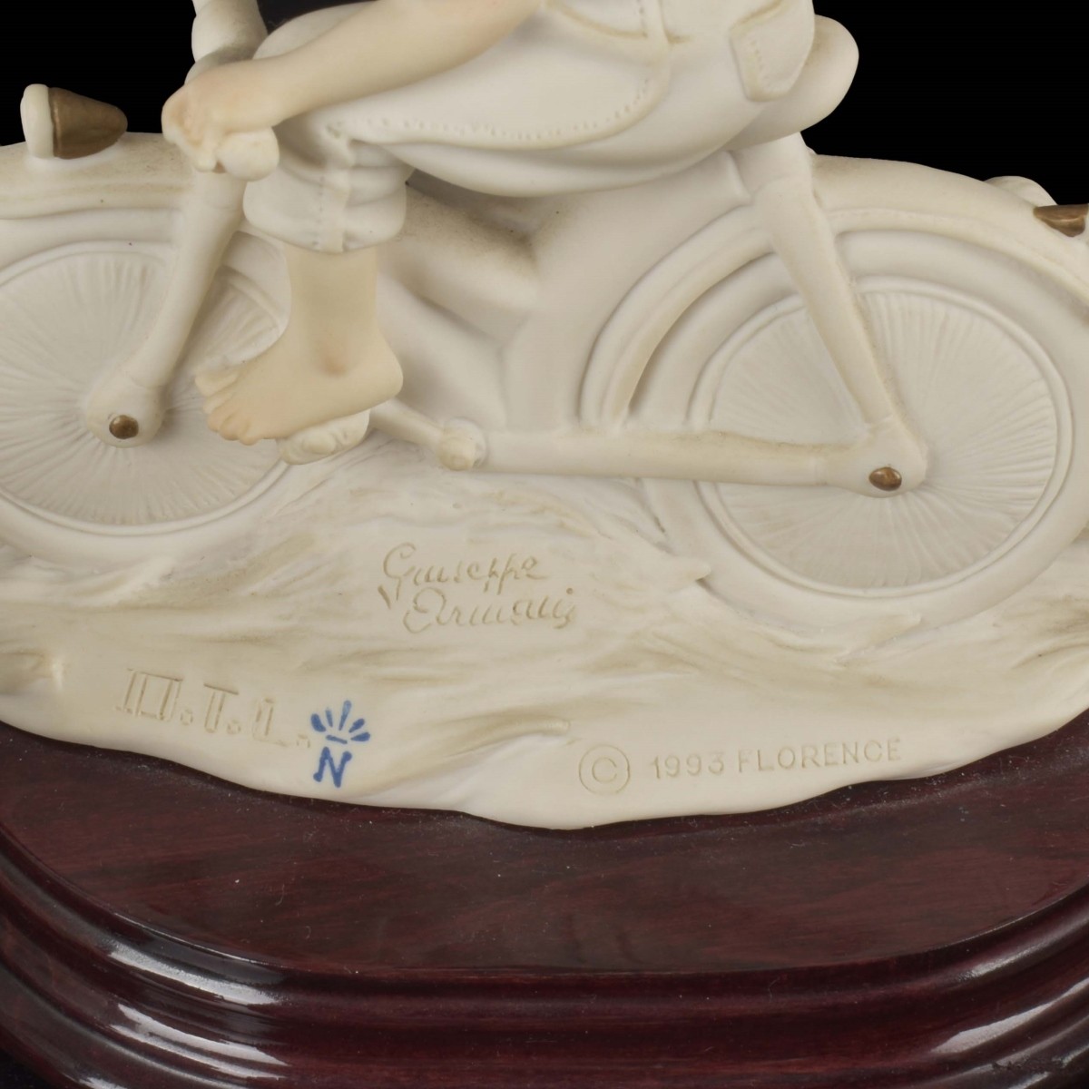 Giuseppe Armani and Lladro Figurines