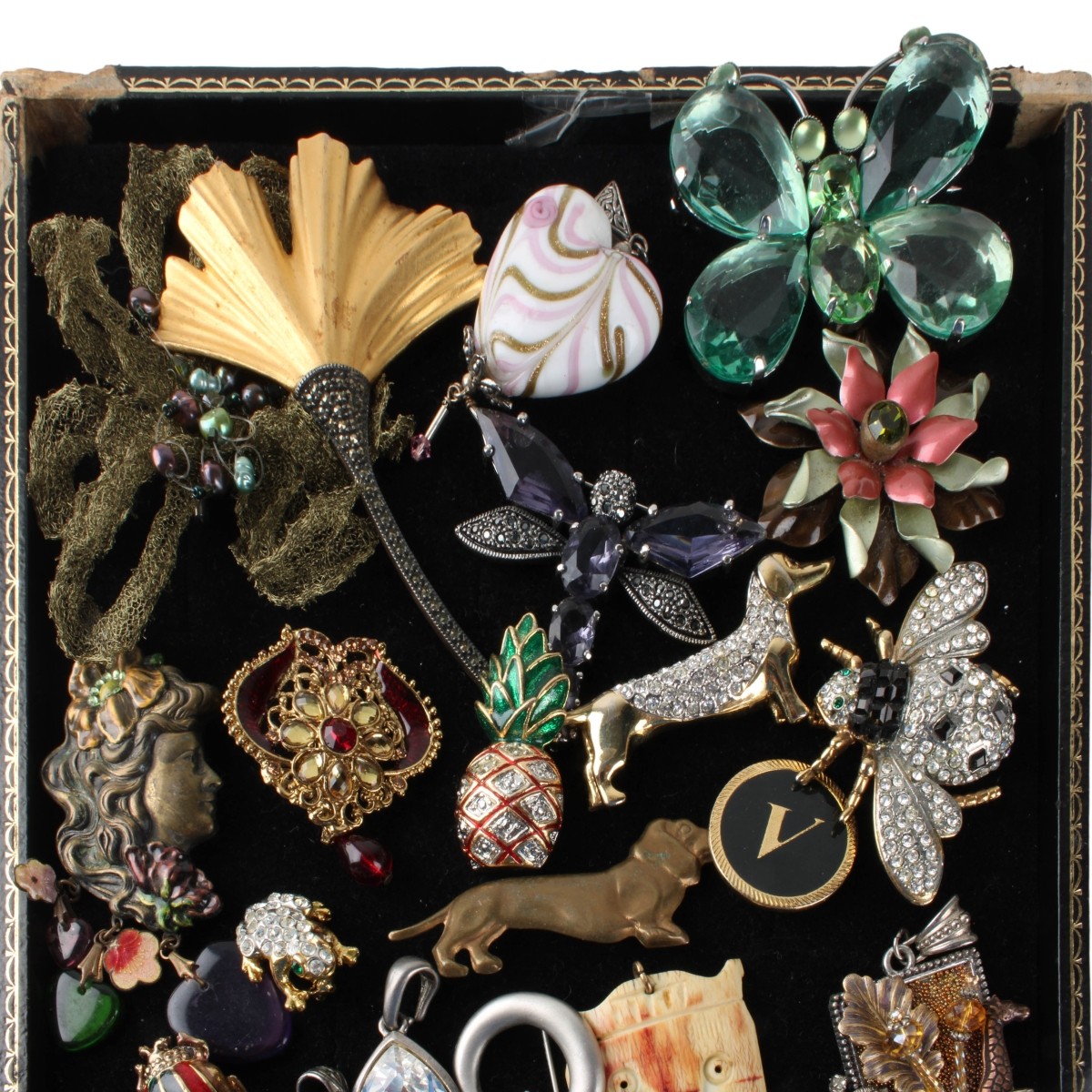 Tray Lot of Fashion Jewelry