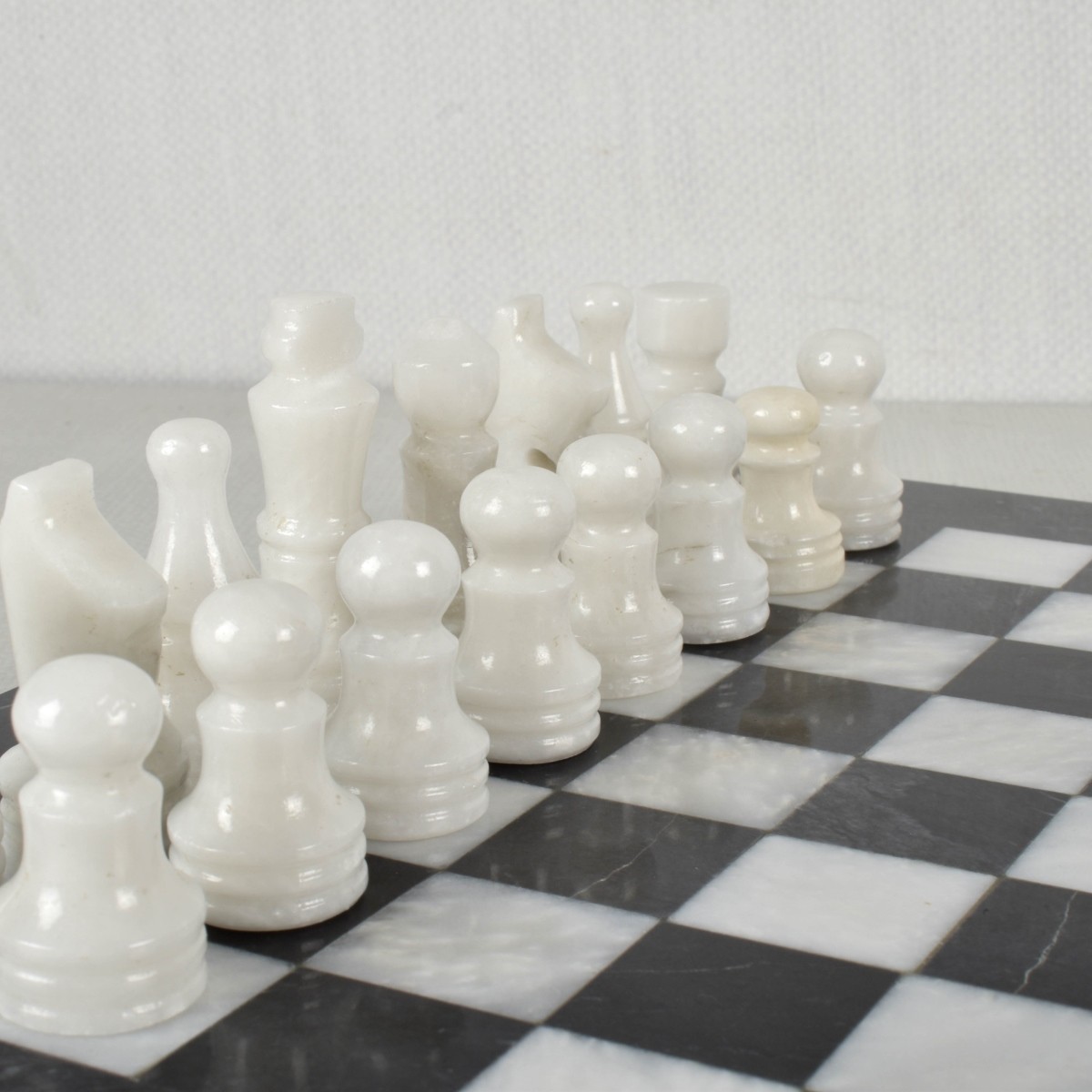 Black and White Onyx Chess Set