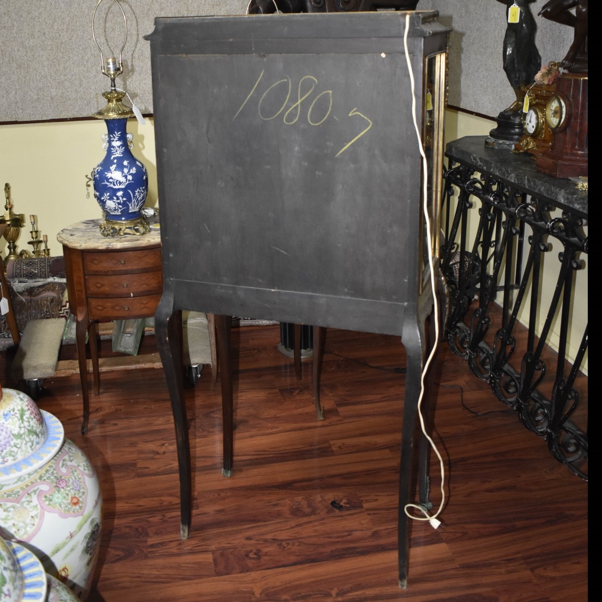 Louis Louis XVI Style Vitrine