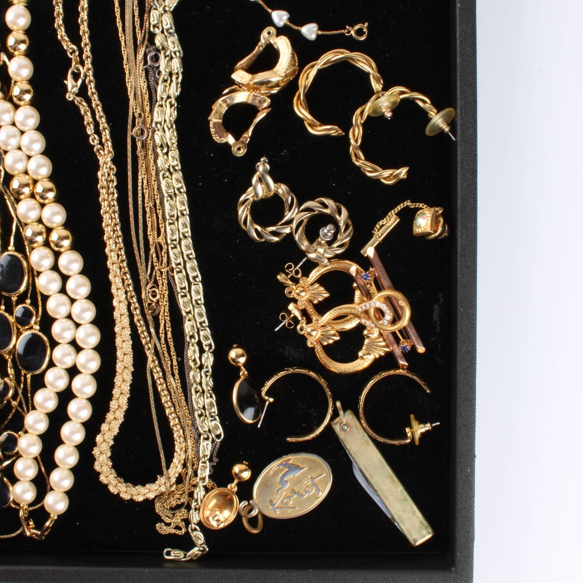 Tray Lot of Fashion Jewelry