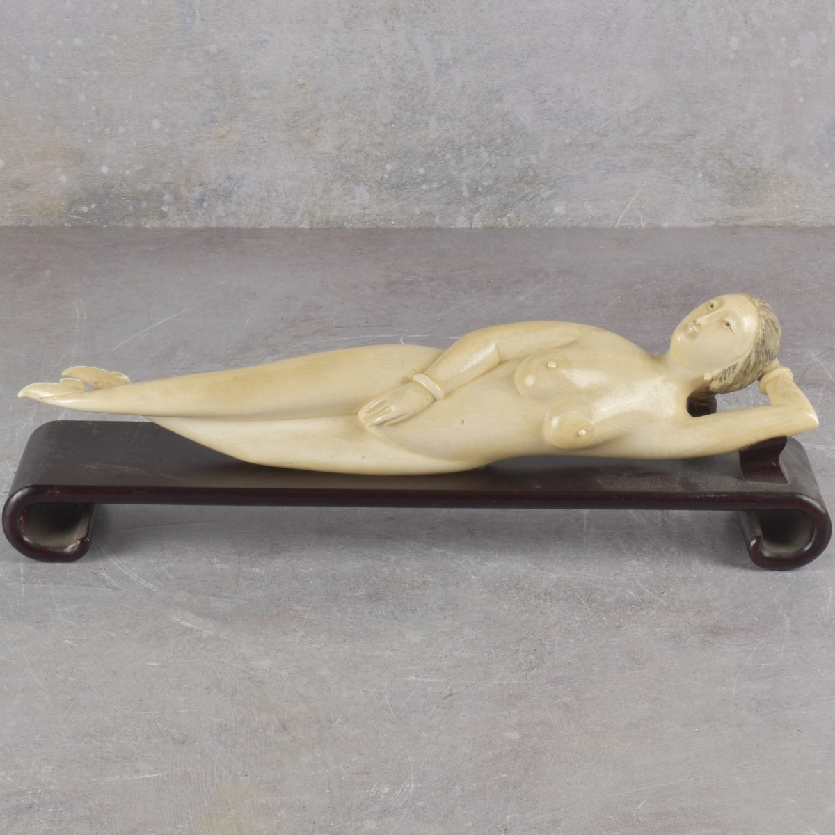 Vintage Carved Chinese Model