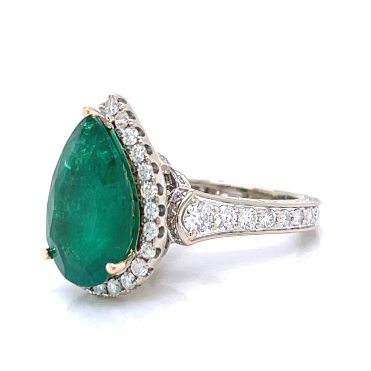 Emerald, Diamond and 18K Ring
