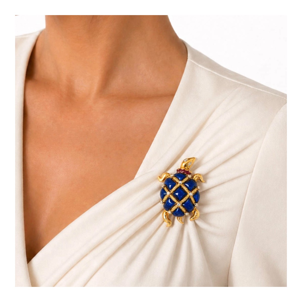 18K Turtle Brooch