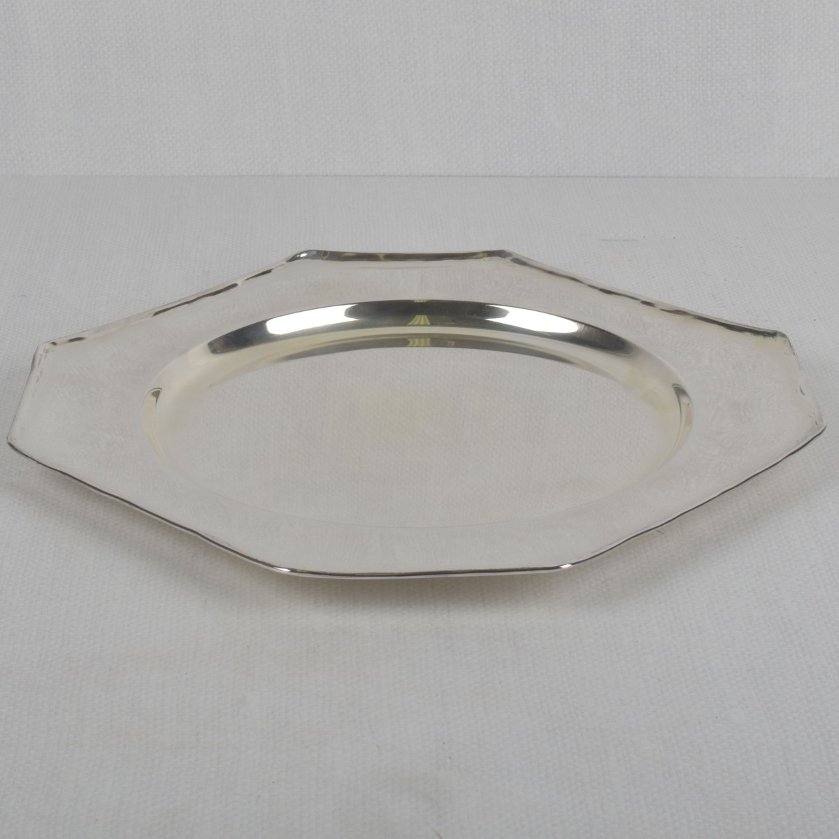 Camusso Sterling Silver Chargers