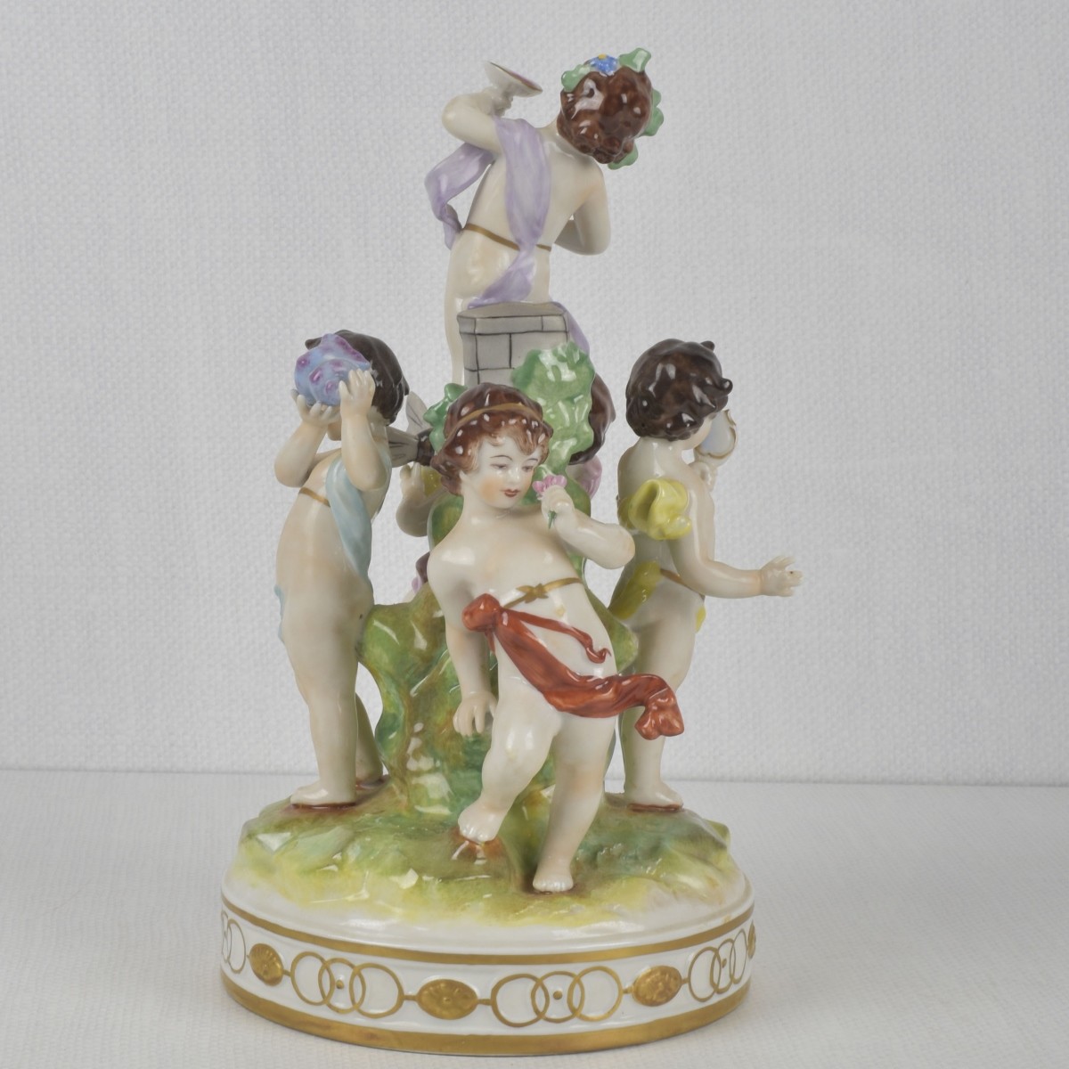 Capodimonte-style Porcelain Group