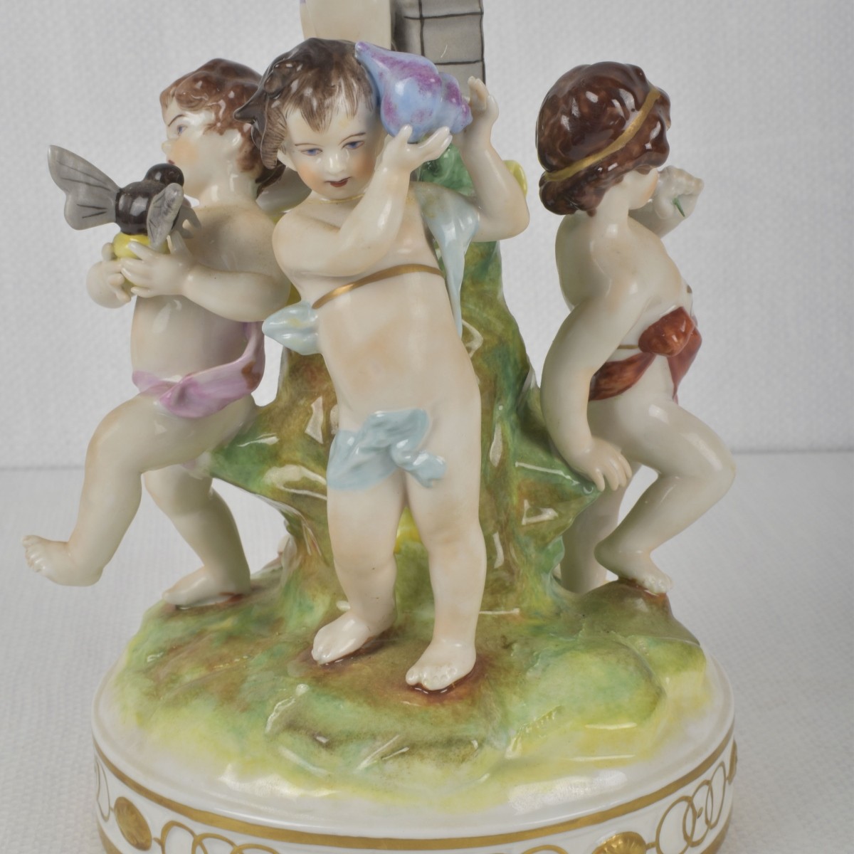 Capodimonte-style Porcelain Group