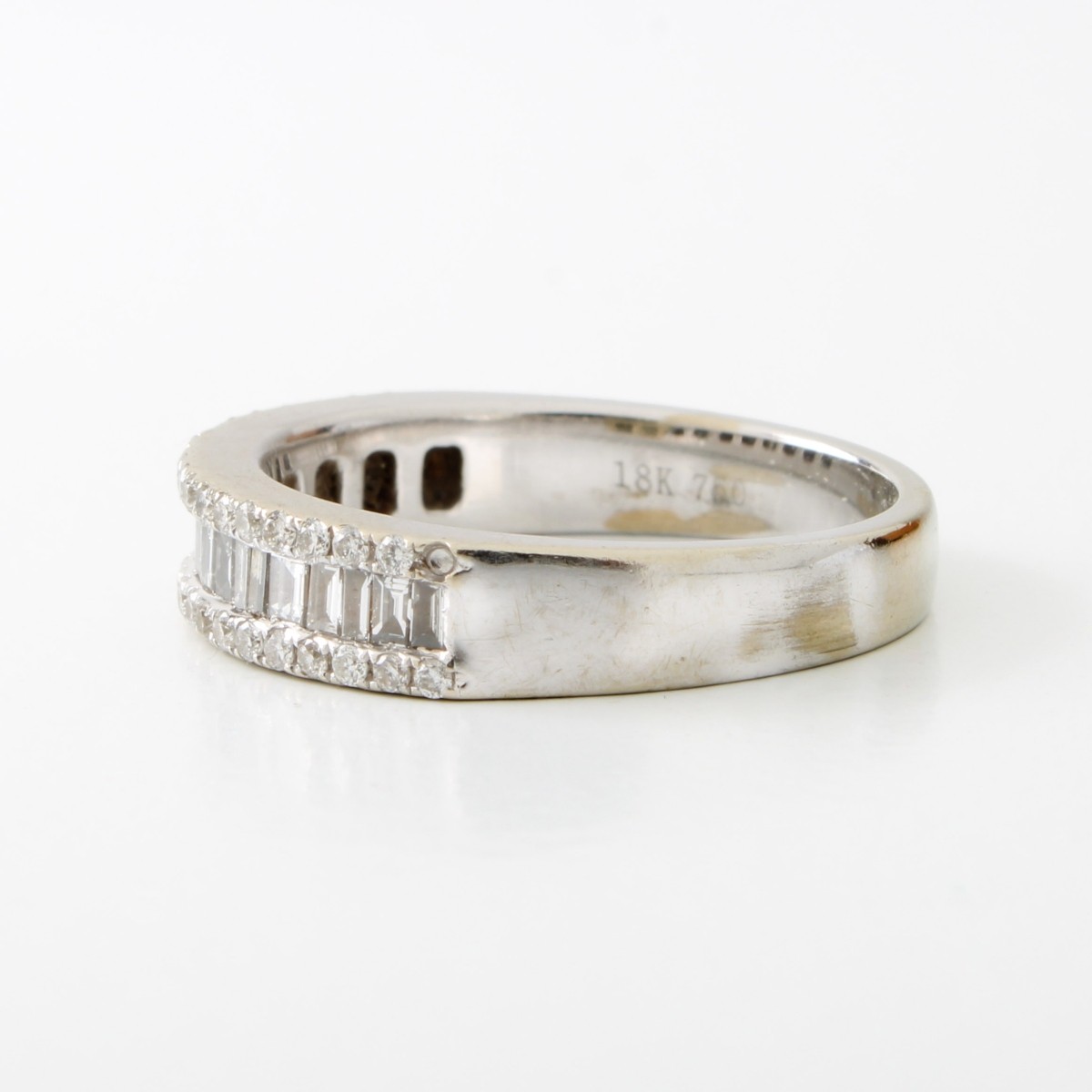 Diamond and 18K Ring