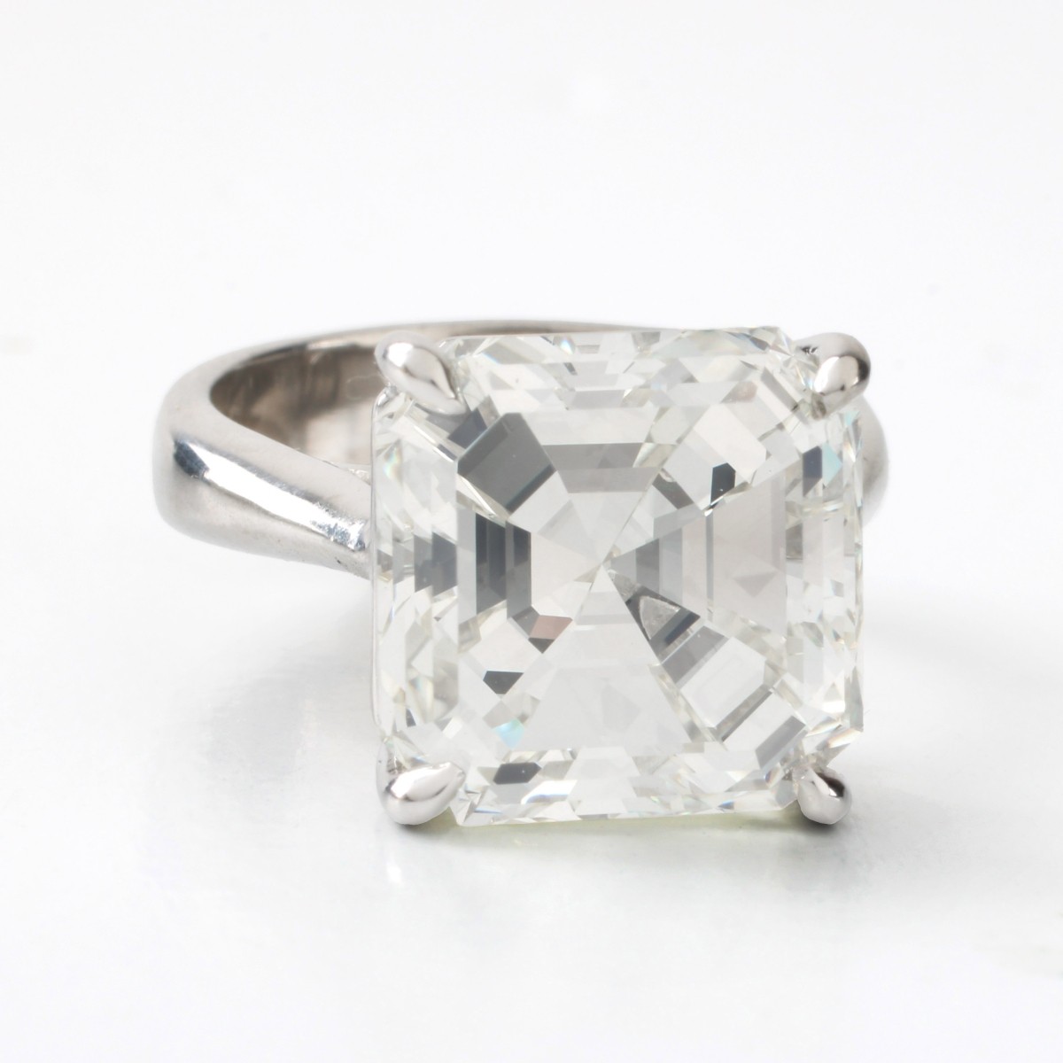 GIA 8.88ct Diamond and Platinum Ring