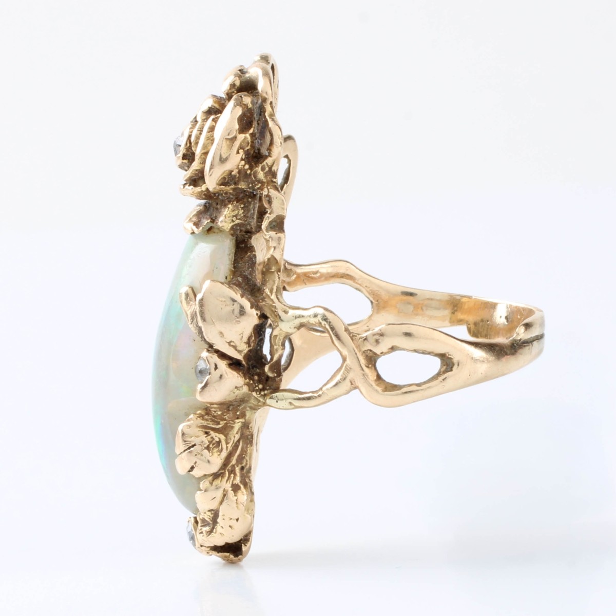 Opal and 18K Ring