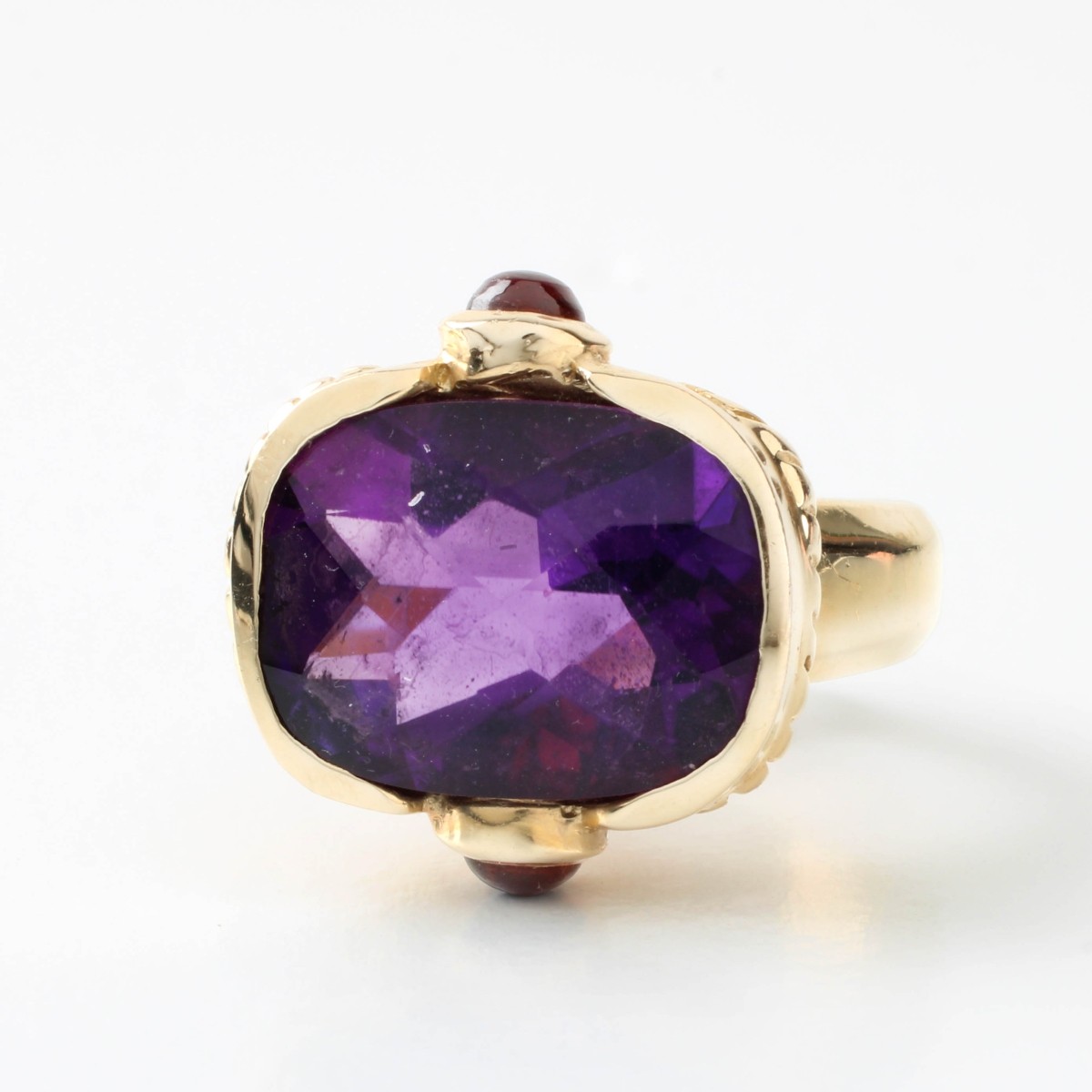 Amethyst and 14K Ring