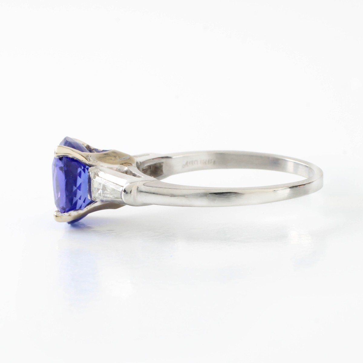 Tanzanite, Diamond and Plat Ring