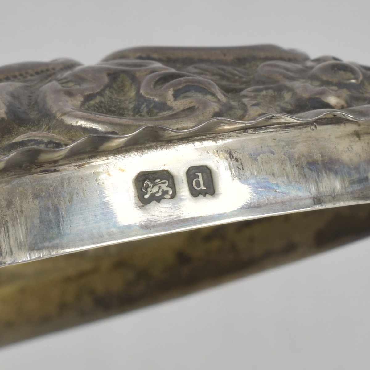 Small Heart Shape Hinged Box