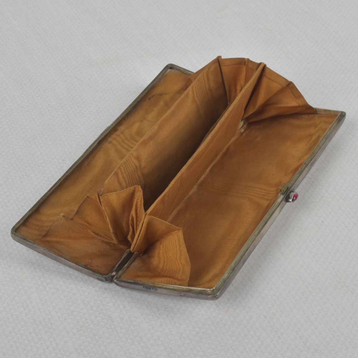 Russian 84 Silver Locking Clutch