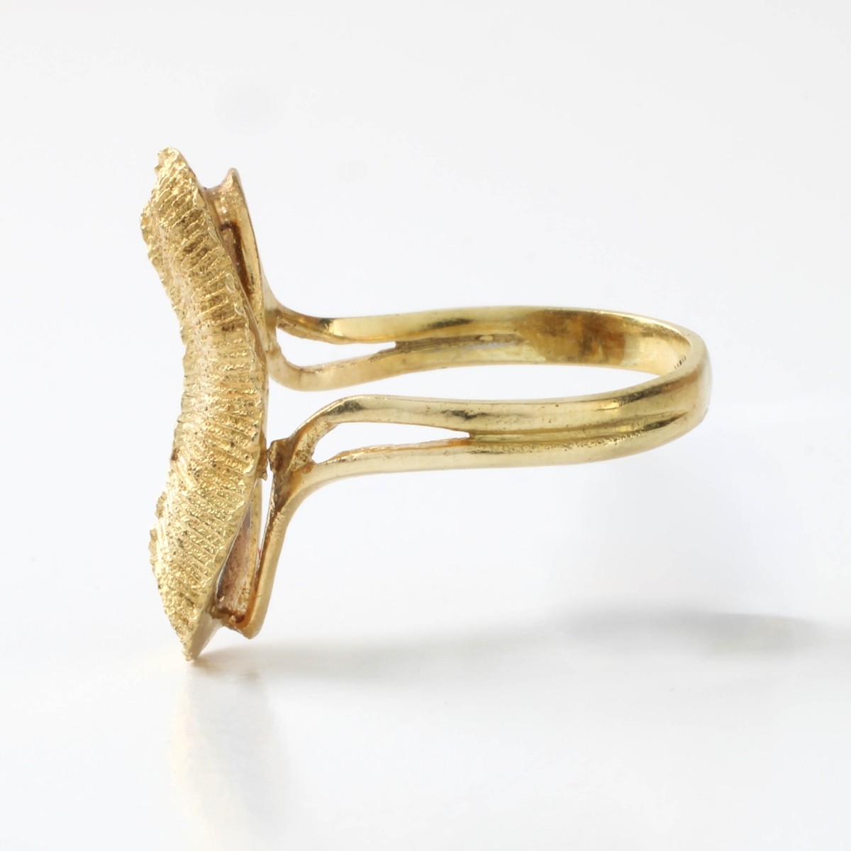 18K and Enamel Ring