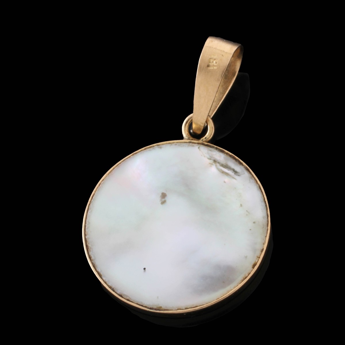18K and MOP Pendant