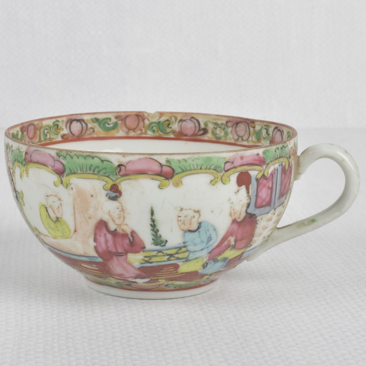 Chinese Famille Rose Medallion Pieces