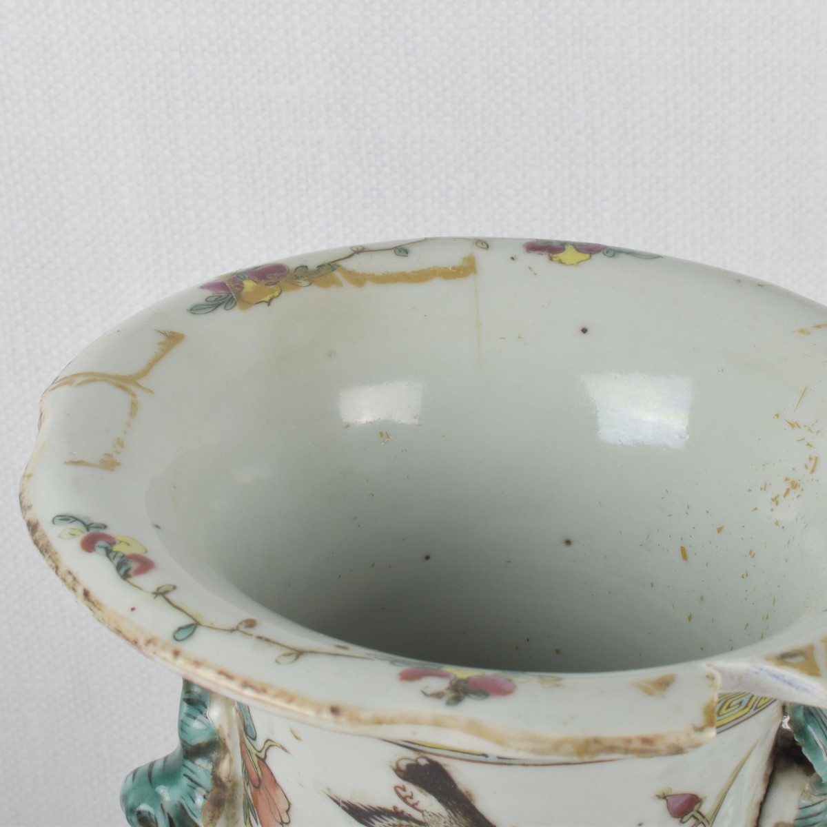 Vintage Chinese Rose Medallion Vases