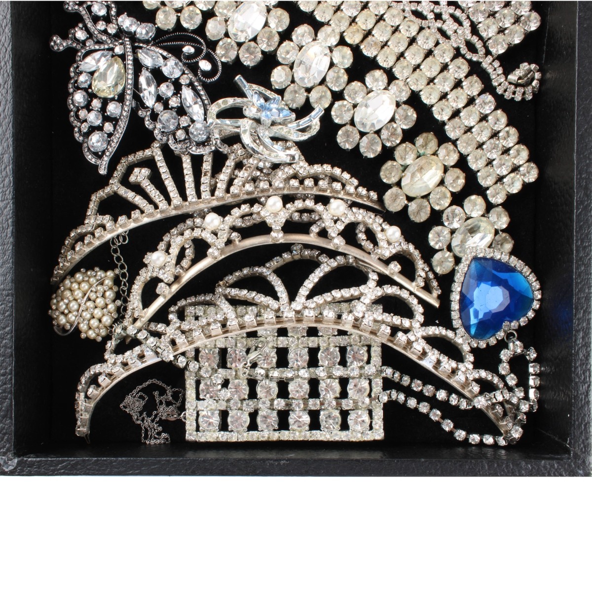Tray Lot of Costume Jewelry & Parts