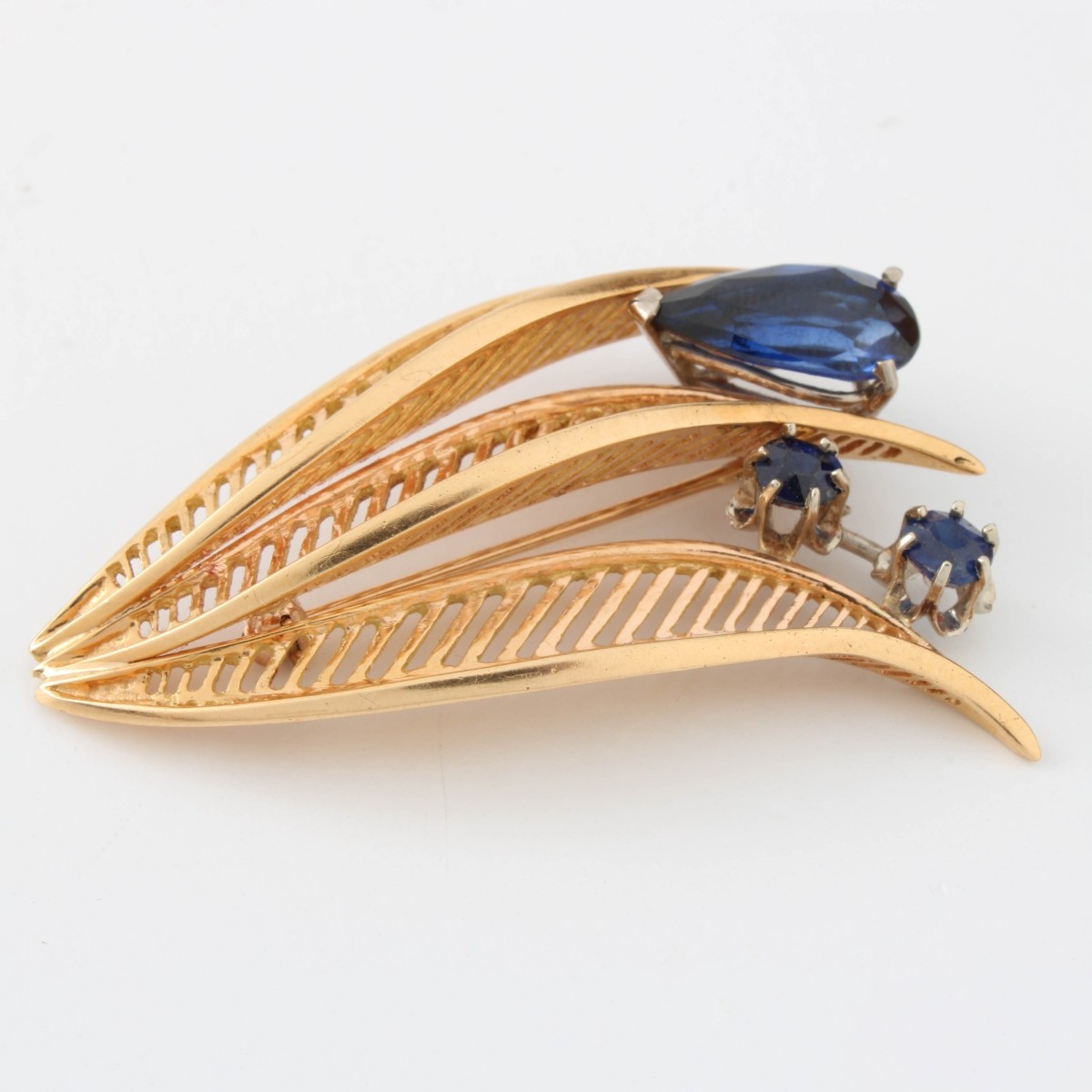 Sapphire and 18K Brooch